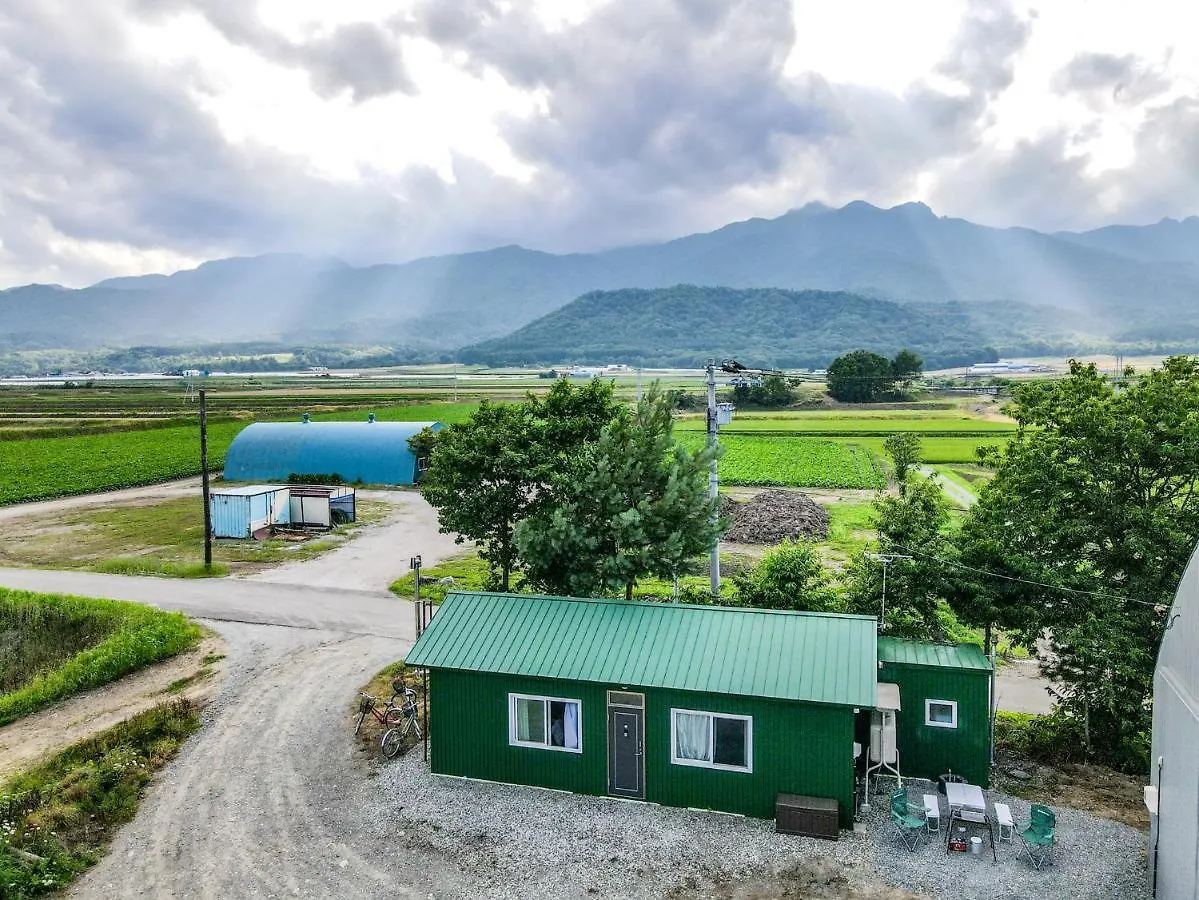 Furano Log House Farm Resort 0*,
